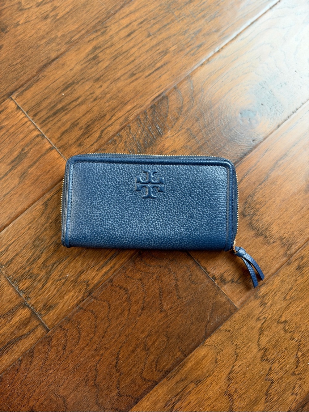 Tory Burch Navy Pebbled Leather Zip Wallet with Logo